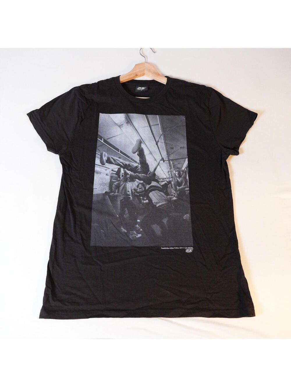 55DSL Diesel x Alex Fasko 'Fast Or Die' Project T-shirt Size M 2011 Streetwear